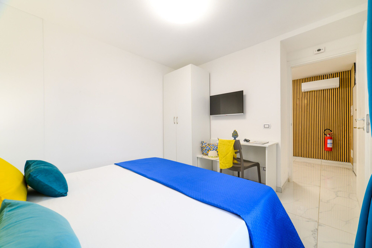 Room 3, Estate4home - Lily Suite, Napoli