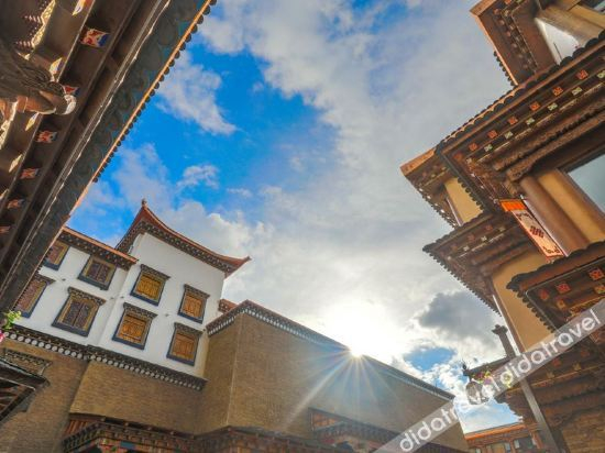 Others 2, The 5th Meteorite Grace Hotel, Dêqên Tibetan