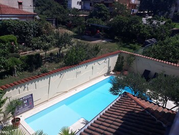 Others 4, Hotel Makin, Novigrad