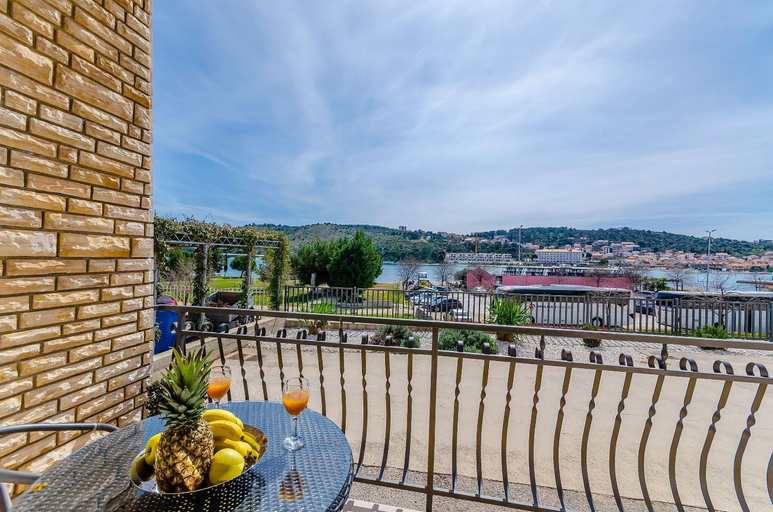 Others 3, Apartments Marin Two, Trogir