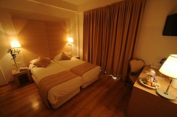 Others 4, Legacy Hotel