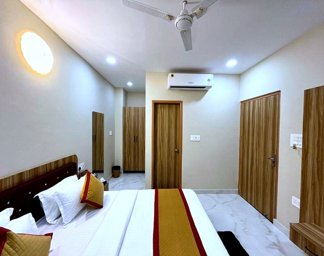 Others 4, Hotel Vrinda Niddhivan- near Prem mandir, Mathura