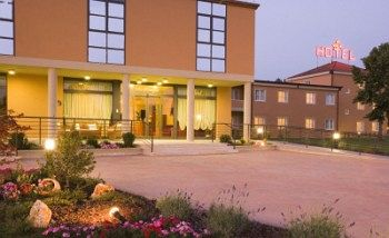 Others 5, Hotel Michelangelo, Arezzo