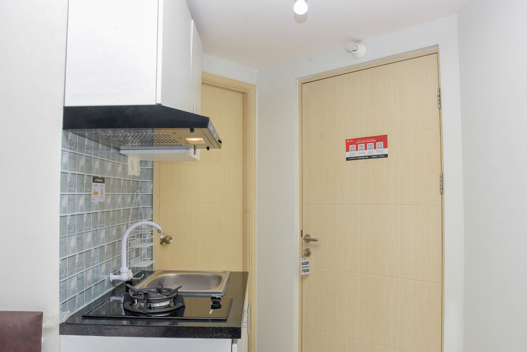 Others 5, Cozy and Comfy Studio at Amethyst Apartment, Central Jakarta