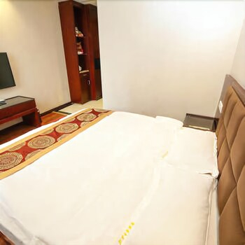 Guestroom 5, Xingang Business Hotel, Yichang