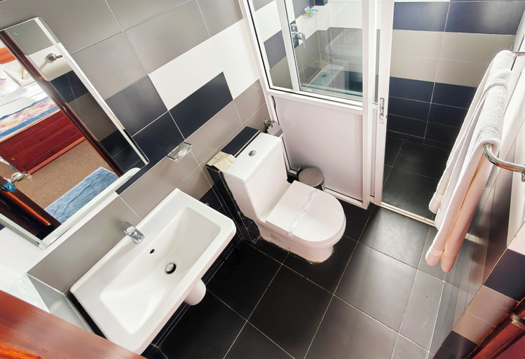 Bathroom 3, Cloud Nine Retreat, Nuwara Eliya