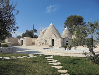 Others 1, Trulli Resort, Bari