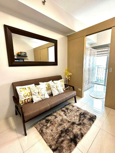 Others 5, Grass Residences tower 4, Quezon City