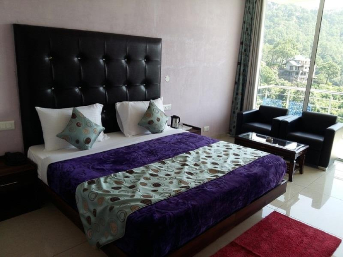 Bedroom 5, Kasauli Continental Resort, Solan