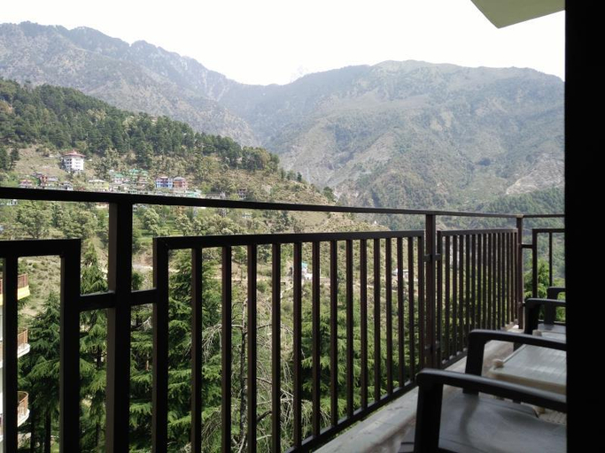 Others 4, Hotel Holiday Hill, Kangra