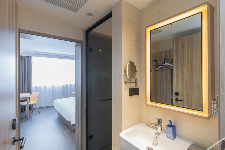 Bathroom 3, Hanting Hotel Tangshan Road South District Government, Tangshan