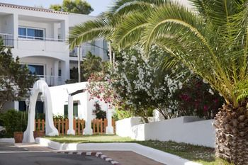 Others 3, Camelina Suites, Baleares