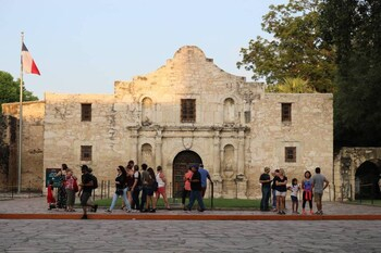 Others 3, Remodeled Studio Near Downtown, Bexar