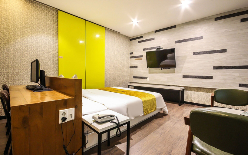 Bedroom 2, Jeonju Sinsigaji Hotel I, Jeonju