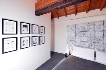 Others 2, Al Cappello Rosso Suite Apartments, Bologna