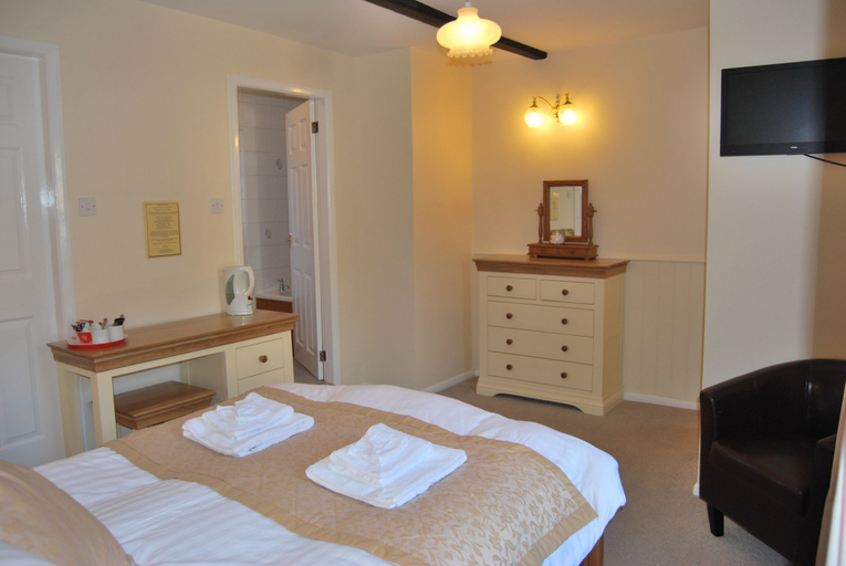 Bedroom 2, The Miners Arms, Derbyshire