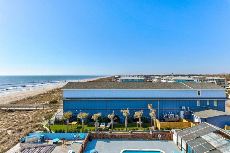 Exterior, 0514 Double The Pleasure by Atlantic Towers, New Hanover
