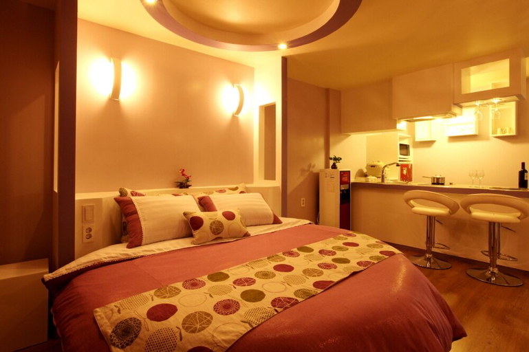 Bedroom 2, Pado Hyanggi Pension, Geoje