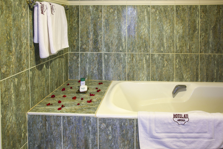 Bathroom 5, hôtel ERFOUD PALACE, Errachidia
