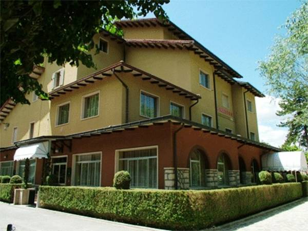 Others 4, Hotel Del Lago, L'Aquila