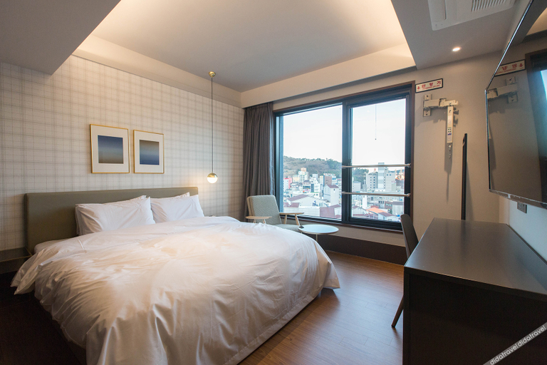 Bedroom 4, Geojedo Okpo Brown Dot Geoje Okpo Branch, Geoje