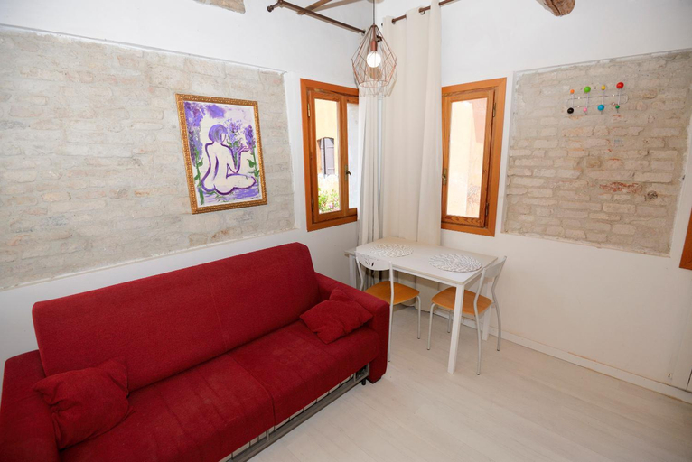 Others 5, Casa dea corte apartment, Venezia