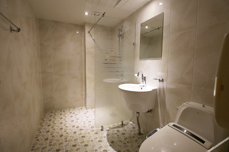 Bathroom 5, Daejeon Dunsan Kobos, Daedeok