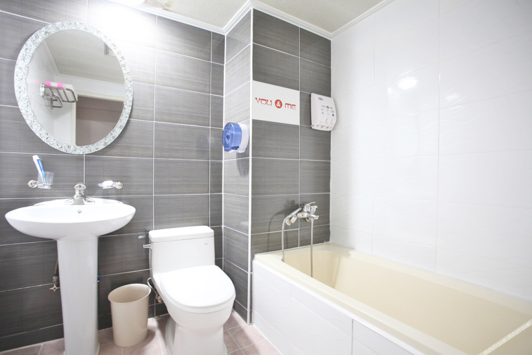 Bathroom 5, Bucheon You&Me, Bucheon
