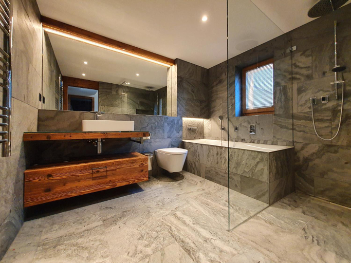 Bathroom 3, Luxury Chalet Engedi, Visp