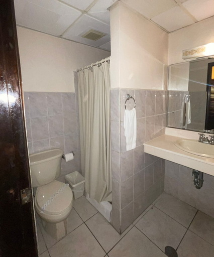 Bathroom, Hotel Palace Ejecutivo, San Pedro Sula