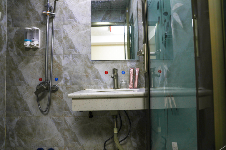 Bathroom 3, Guiyang Mengju Hotel, Guiyang