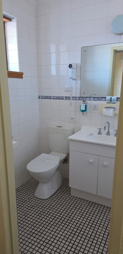 Bathroom 3, Kingston Ocean View Motel, Kingston