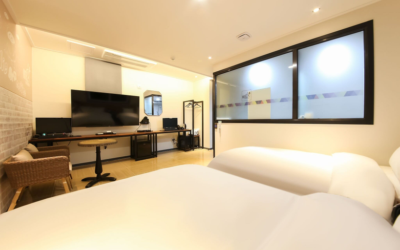 Others 4, Jinju Hotel Hot, Jinju