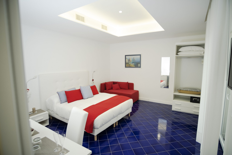 Bedroom 3, DOMUS SOLE, Napoli