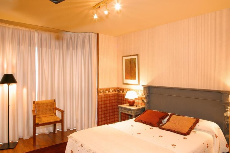 Bedroom 3, Hotel Avenida Real, Asturias