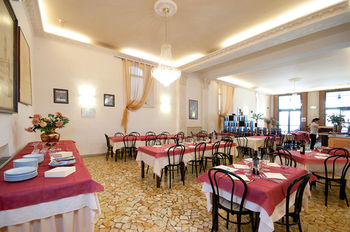 Food & Drinks 2, Allegroitalia Nazionale Volterra, Pisa