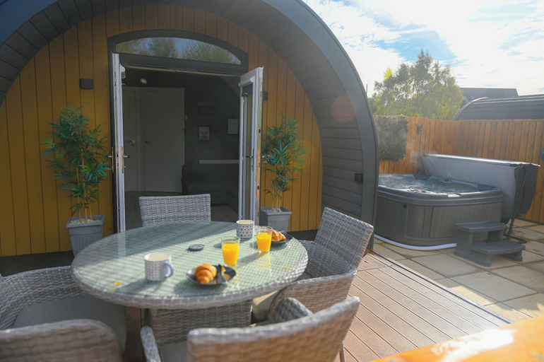 Room 3, Newmore Highland Pods, Highland