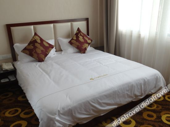 Others 5, 95 Hotel Chain (Changshun), Qiannan Buyei and Miao
