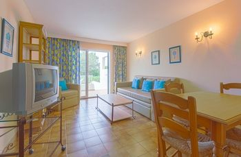Others 2, Camelina Suites, Baleares