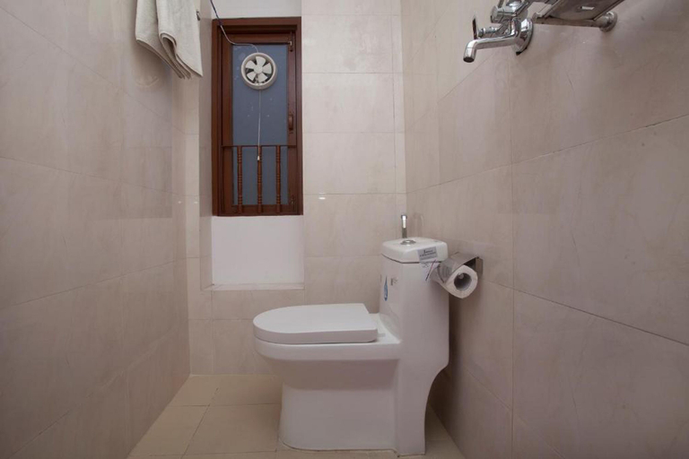Bathroom 4, Holiday Hostel, Bagmati