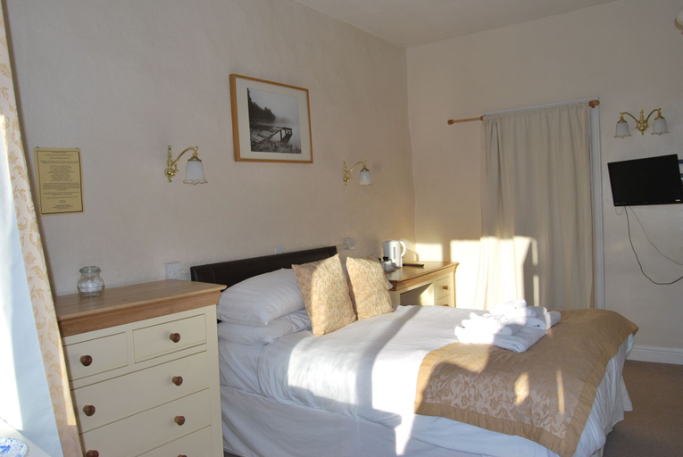 Bedroom 2, The Miners Arms, Derbyshire