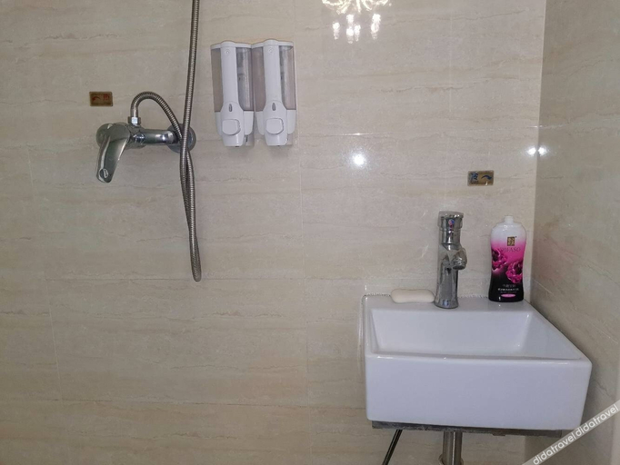 Bathroom 3, City home theme apartment, Wuhan