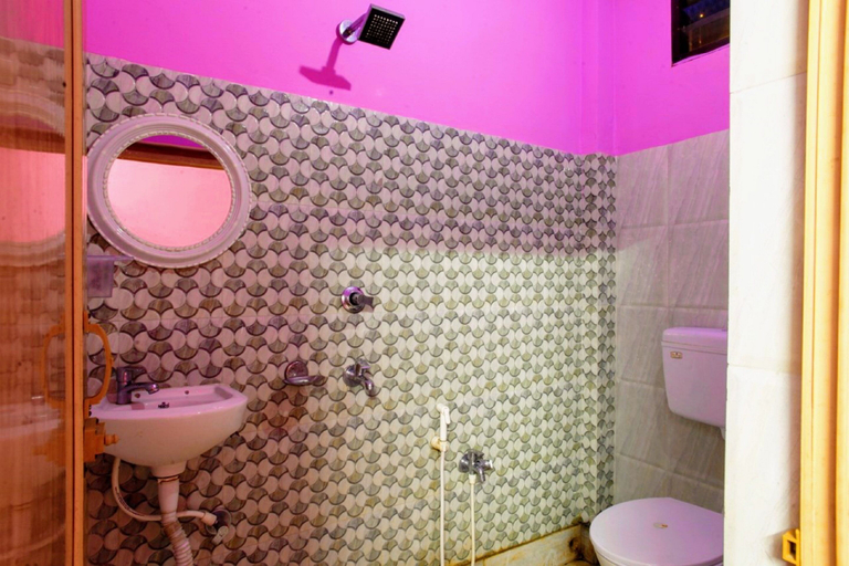 Bathroom 4, Goroomgo Prateek Residency Digha Near Sea Beach and Jagannath Temple, Purba Medinipur