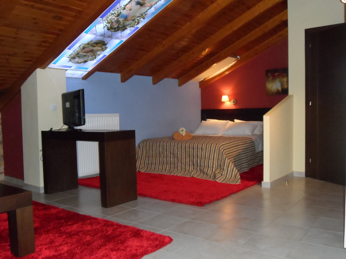 Bedroom 4, Prigipikon Suites & Lofts, Central Greece