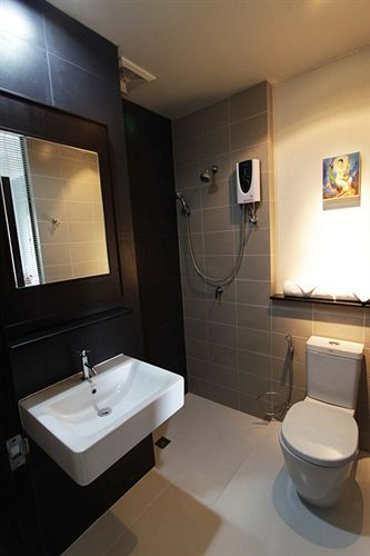 Bathroom, Leisure Place Phuket, Phuket Island