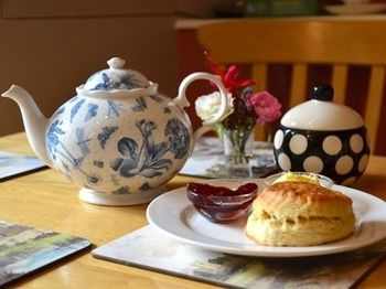 Cafe, Cotswold Gardens Bed and Breakfast, Gloucestershire