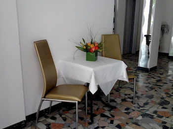 Others 3, Hotel Nives, Rimini