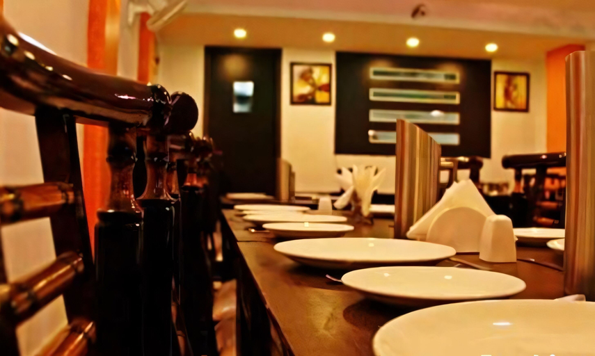 Food & Drinks 5, Green Palms Rubystone Exotic, Garhwal