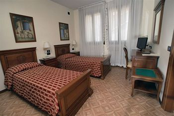 Others 5, Hotel Alla Corte, Vicenza