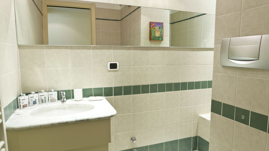 Bathroom 5, Italianway Easy - Fiori Chiari 20, Milano